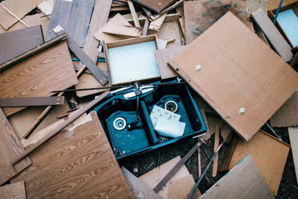 Best Retail Junk Removal  in Davenport, IA